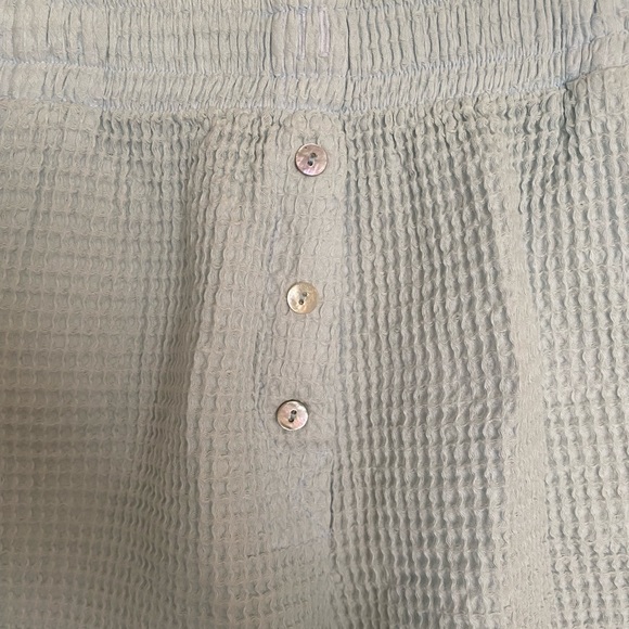 DONNI Waffle short in SKY / size small - Picture 2 of 4